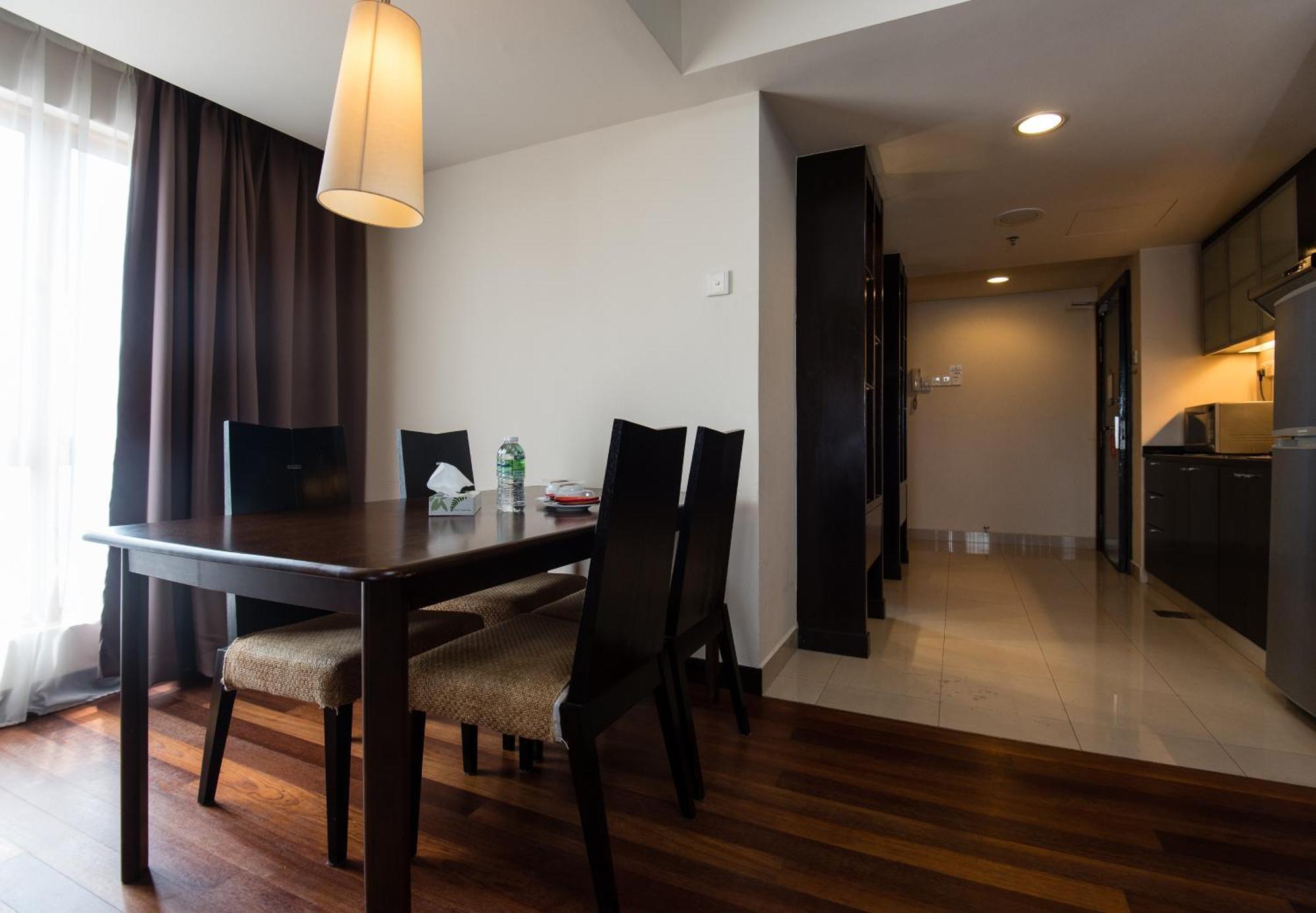 Resort Suites At Bandar Sunway Петалинг-Джая Экстерьер фото