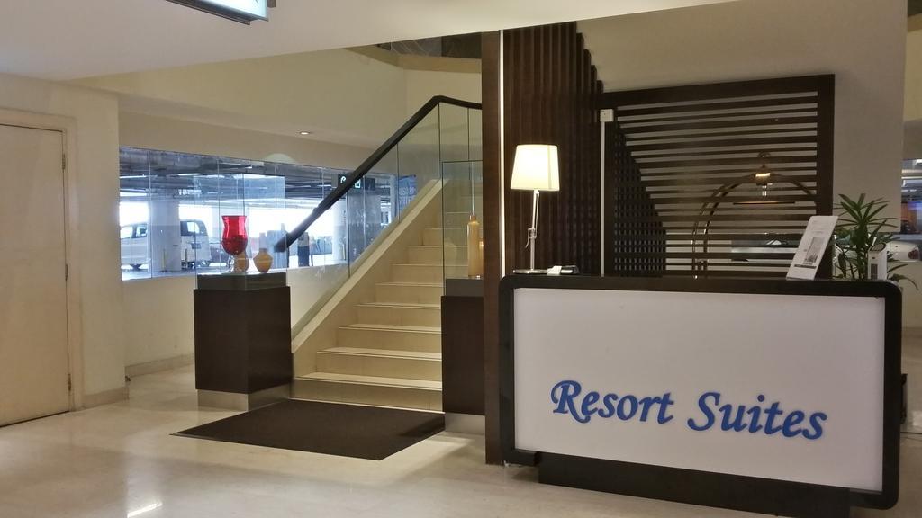 Resort Suites At Bandar Sunway Петалинг-Джая Экстерьер фото