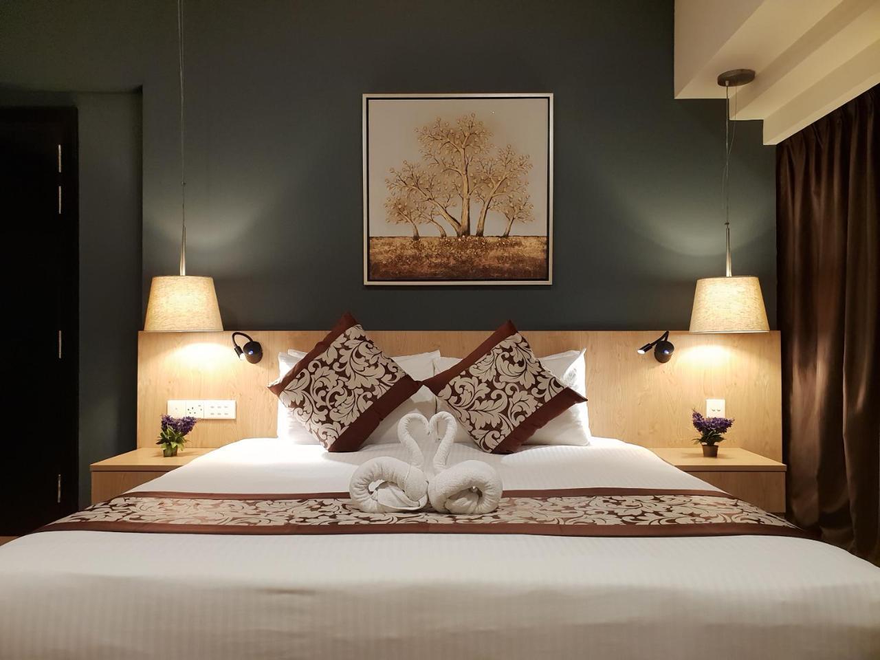 Resort Suites At Bandar Sunway Петалинг-Джая Экстерьер фото