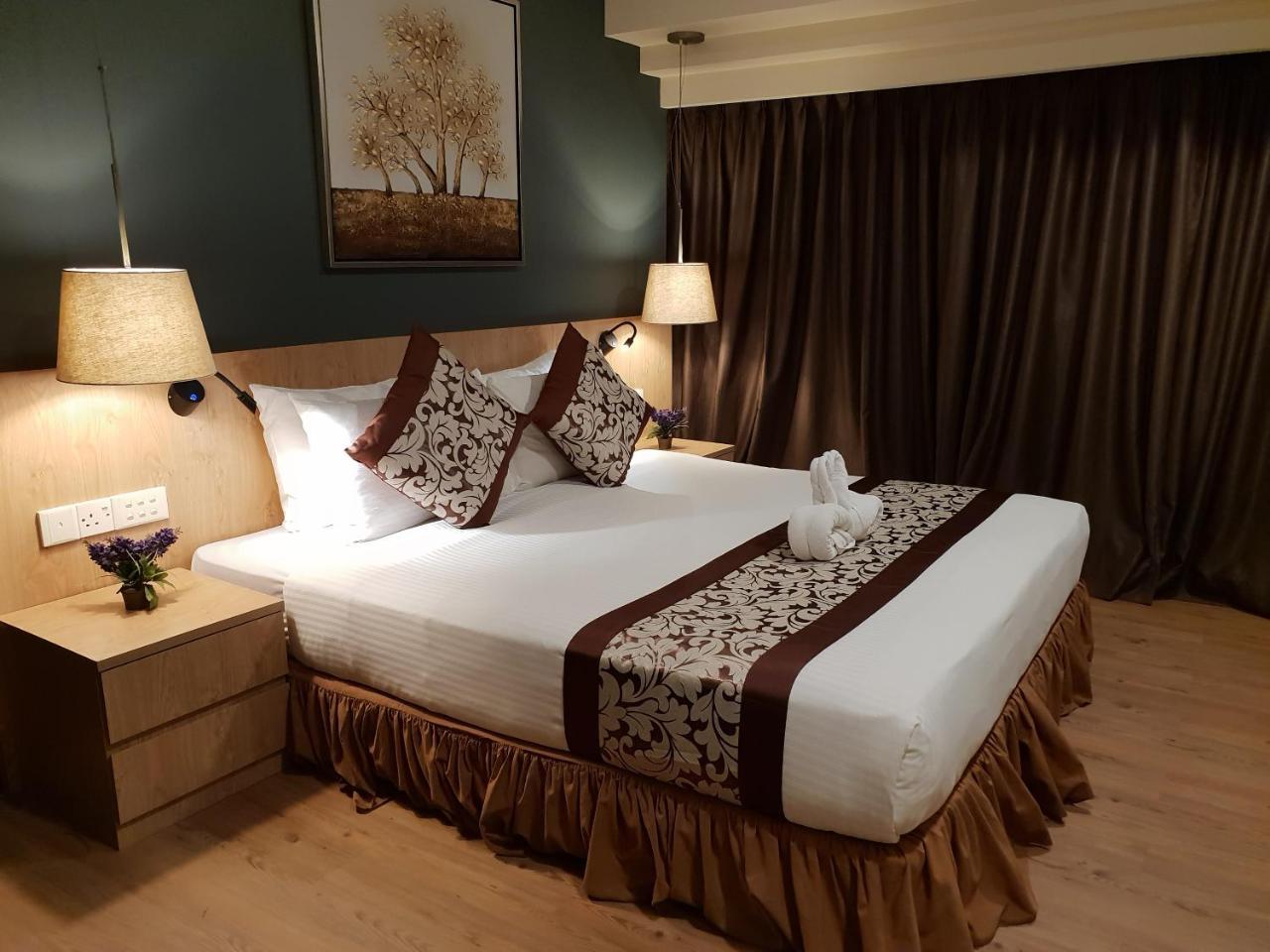 Resort Suites At Bandar Sunway Петалинг-Джая Экстерьер фото